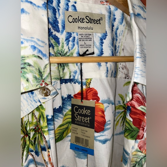 NWT Hawaiian shirt. Men’s large. - Picture 2 of 4